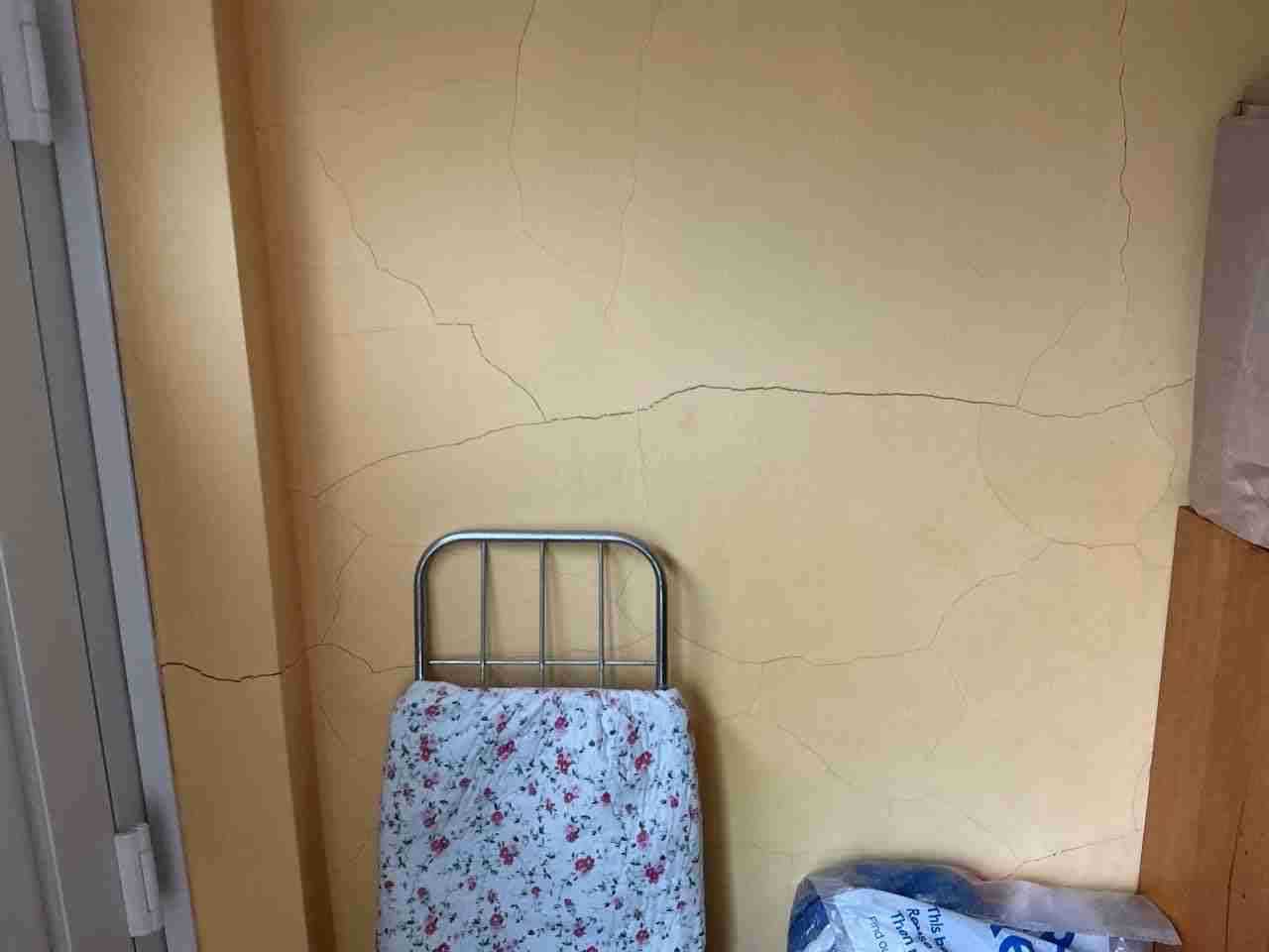 Internal wall cracking associated with a subsidence investigation